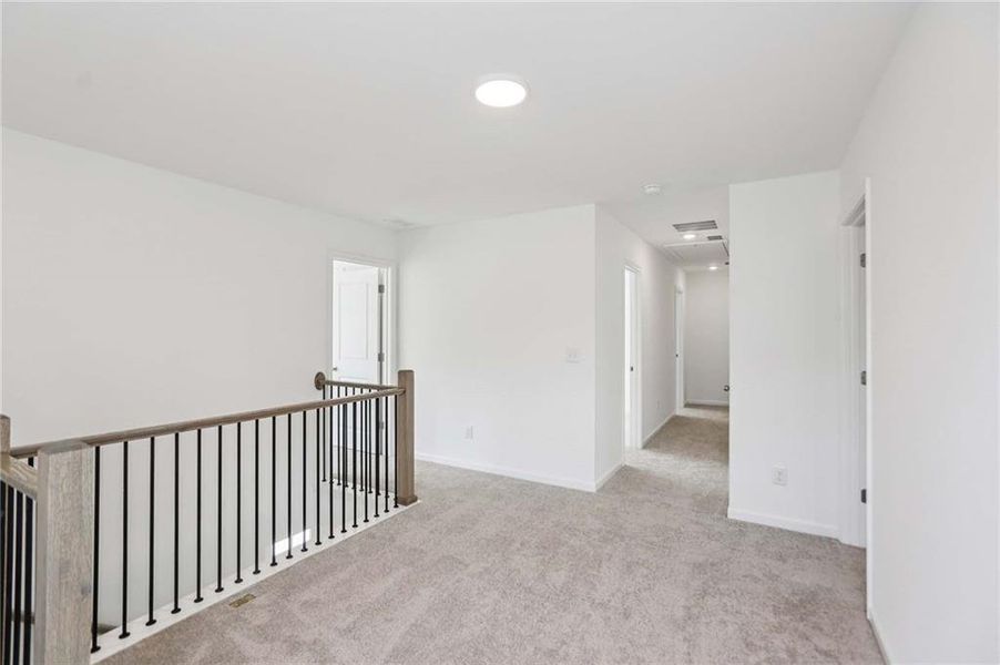 Spacious, unfurnished interior of a new home in The Pointe at Heron Bay, Locust Grove (Image 15).