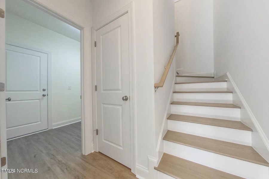 c1cebc04015ab80e7ca3d2e01a9c8c5c-uncropp