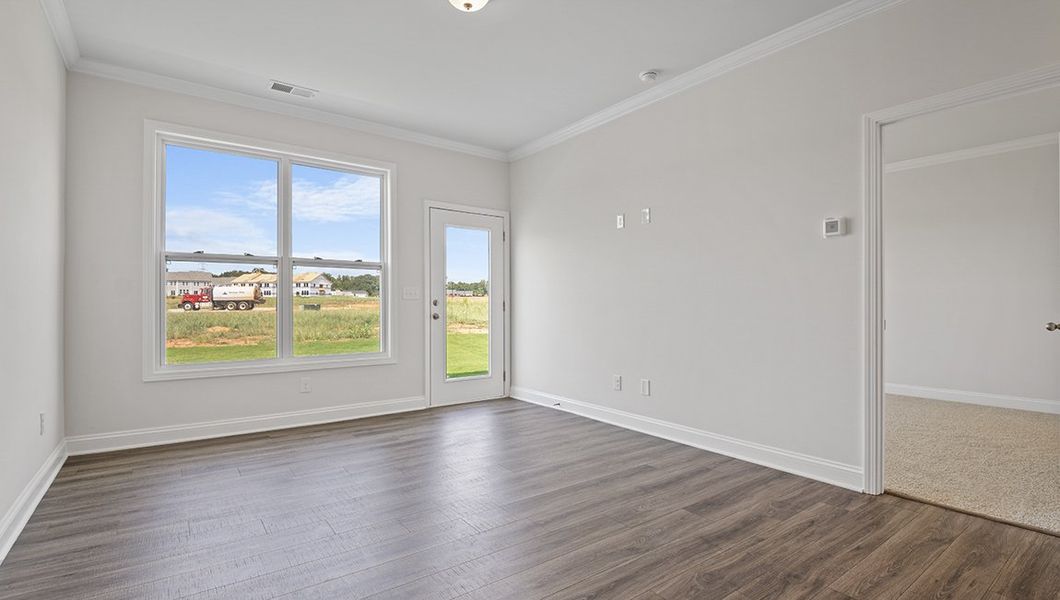 Spacious, unfurnished interior of a new home in Pleasant Grove, Weaverville (Image 8).