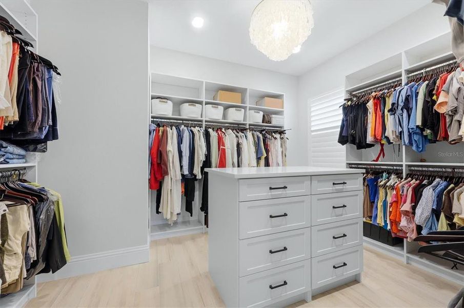 Furnished interior view inside a new home in , Sarasota (Image 33).