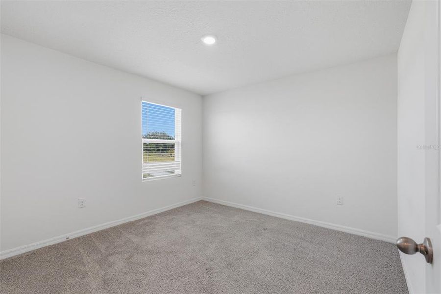 Spacious, unfurnished interior of a new home in Avalon Woods, Newberry (Image 23).