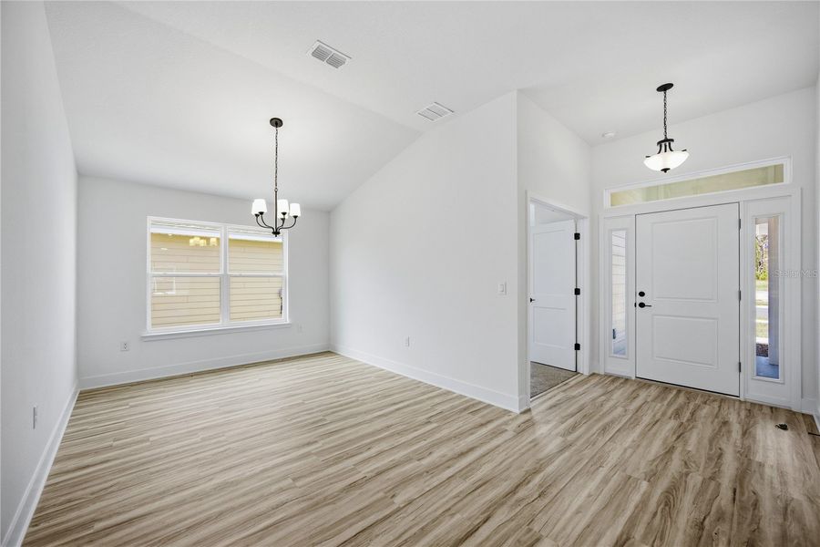 Spacious, unfurnished interior of a new home in Kirkland Farms, Alachua (Image 13).