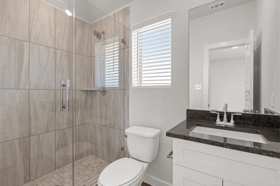 Furnished interior view inside a new home in Glendale Lakes, Rosharon (Image 12). Furnished interior view inside a new home in Glendale Lakes, Rosharon (Image 12).