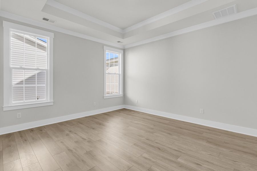 Spacious, unfurnished interior of a new home in Six Oaks, Summerville (Image 26).