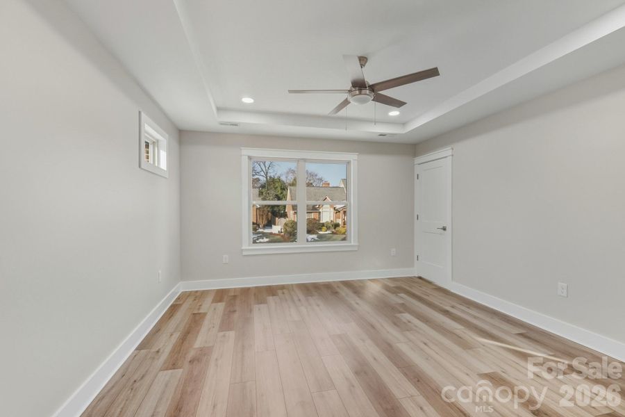 Spacious, unfurnished interior of a new home in , Concord (Image 19).