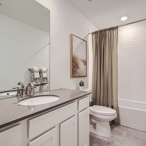 050125 2628 Chelton Opt Bath3 F2 Base4