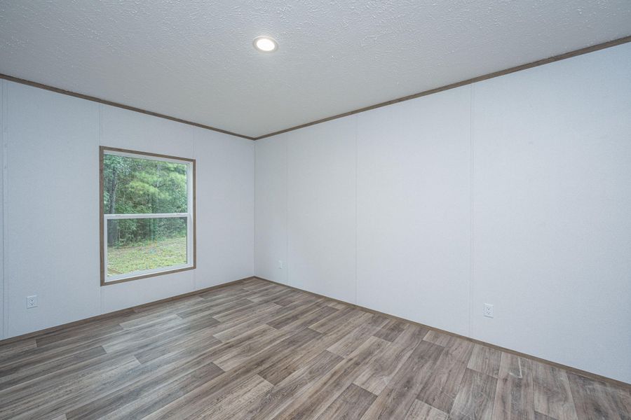 Spacious, unfurnished interior of a new home in , Cottageville (Image 63).