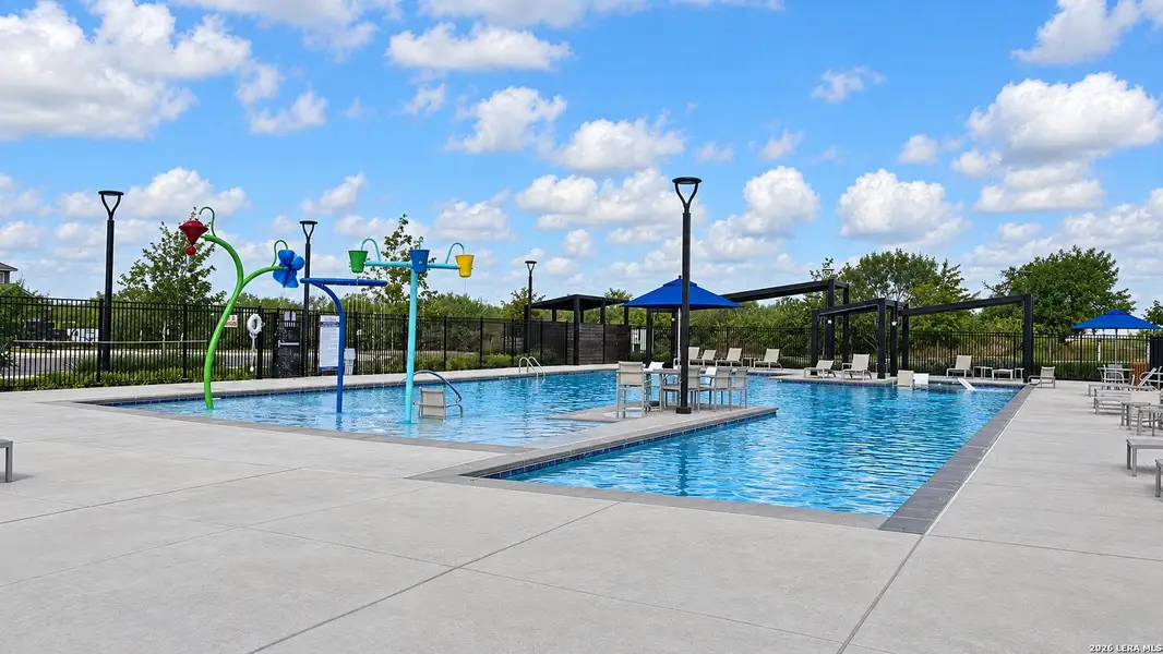 Community amenities in , Converse (Image 75). Community amenities in , Converse (Image 75).