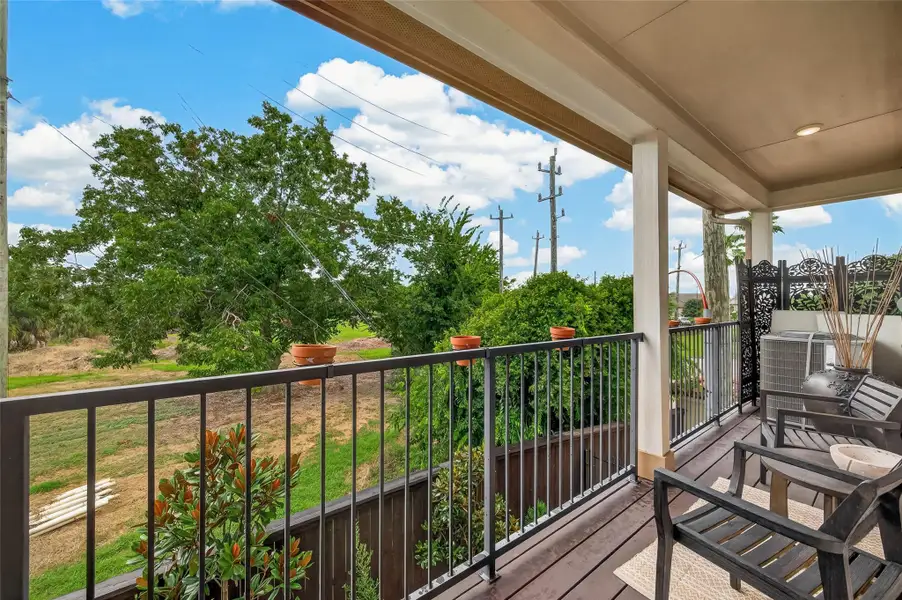 Exterior details and patio area of a home in , Houston (Image 4).