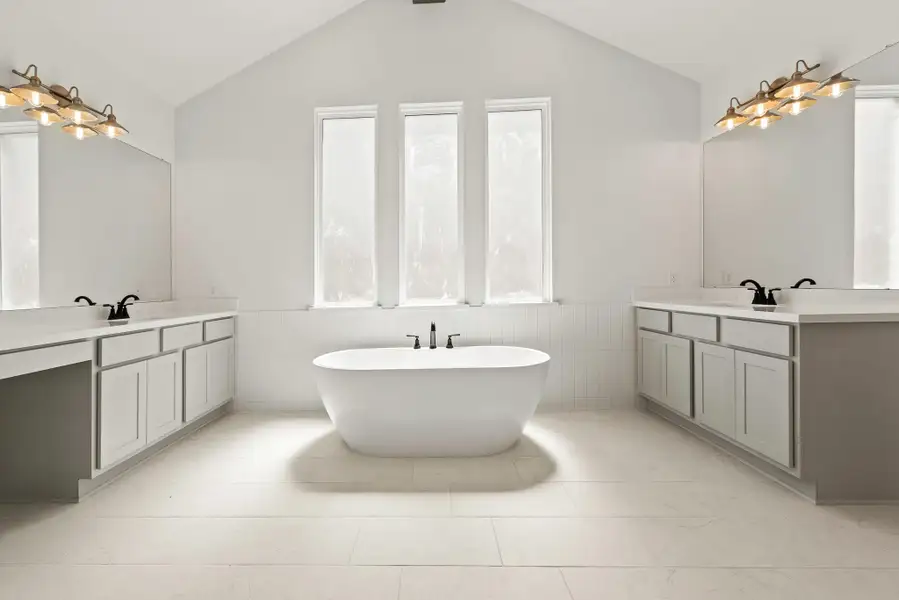 Representative image. Features, specifications, selections and colors may vary. Representative image. Features, specifications, selections and colors may vary.