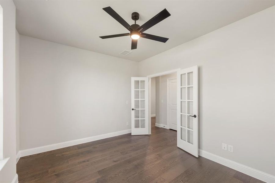 Spacious, unfurnished interior of a new home in Sable Creek, Sanger (Image 20).