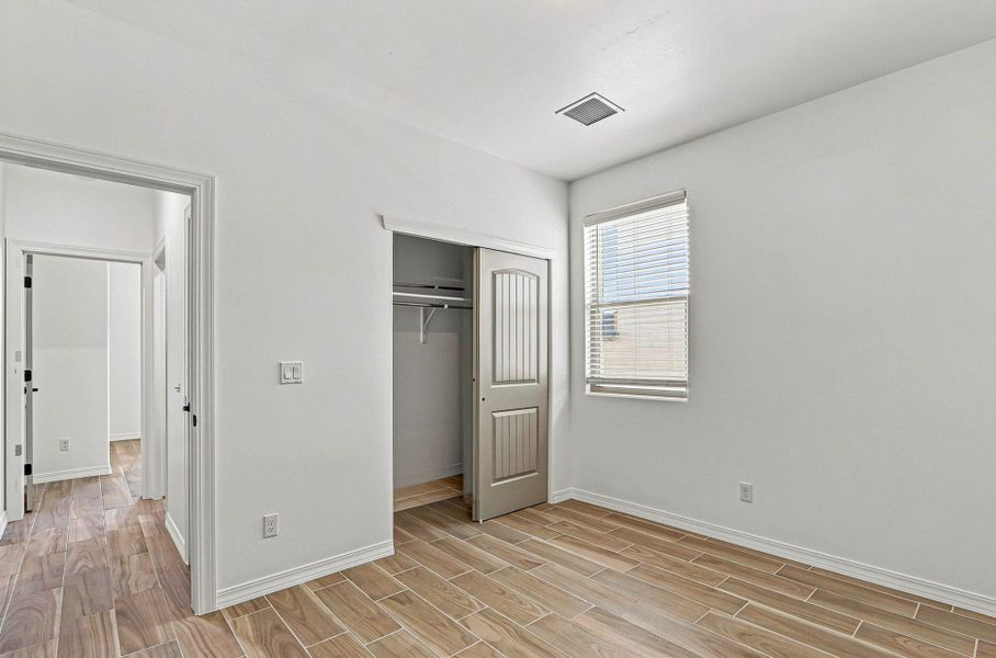 Spacious, unfurnished interior of a new home in Emerald Estates, Horizon City (Image 33). Spacious, unfurnished interior of a new home in Emerald Estates, Horizon City (Image 33).