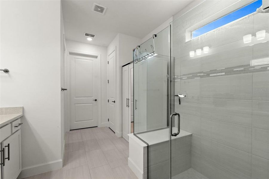 Furnished interior view inside a new home in , Alva (Image 19).