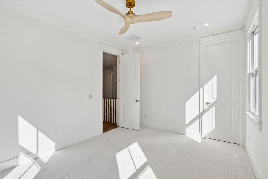 Spacious, unfurnished interior of a new home in , Johns Island (Image 64).