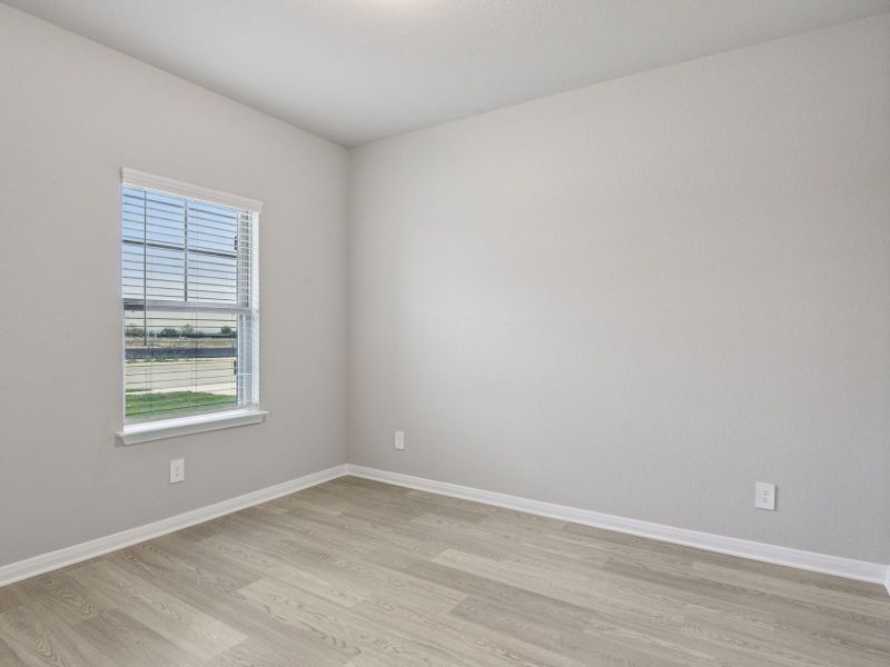 Spacious, unfurnished interior of a new home in Catalina, Converse (Image 21).