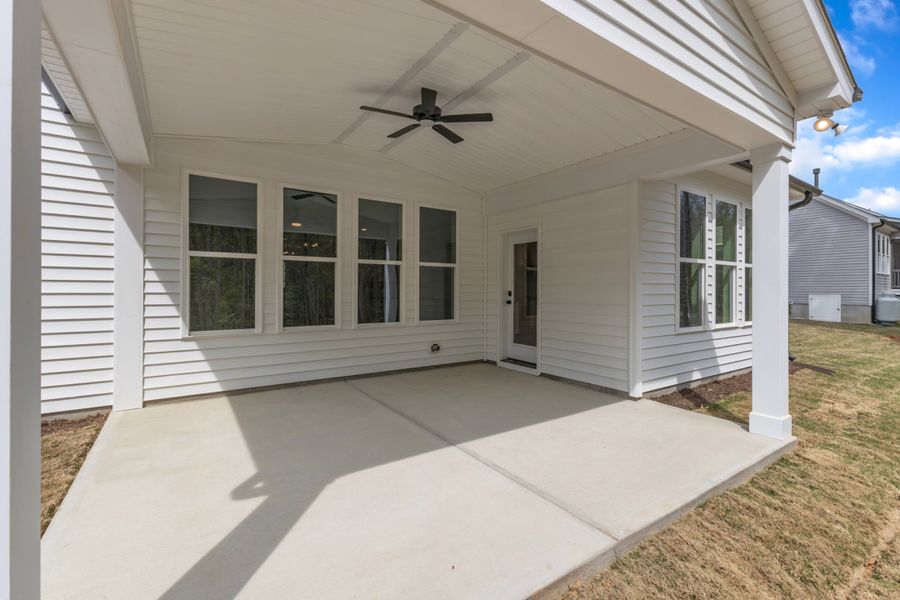 Representative exterior details of a home built from the The Hampton by RobuckHomes in Baylee Ridge, Selma (Image 61). Representative exterior details of a home built from the The Hampton by RobuckHomes in Baylee Ridge, Selma (Image 61).