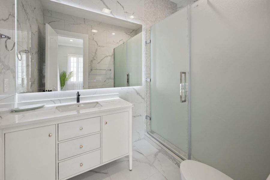 Furnished interior view inside a new home in , Georgetown (Image 38).