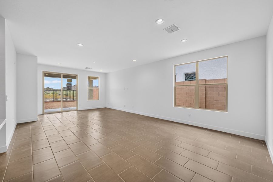 Spacious, unfurnished interior of a new home in Ladera Trails, Queen Creek (Image 15). Spacious, unfurnished interior of a new home in Ladera Trails, Queen Creek (Image 15).