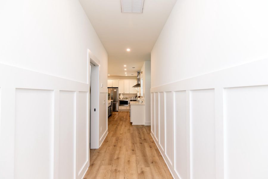 Spacious, unfurnished interior of a new home in , Edisto Island (Image 20).