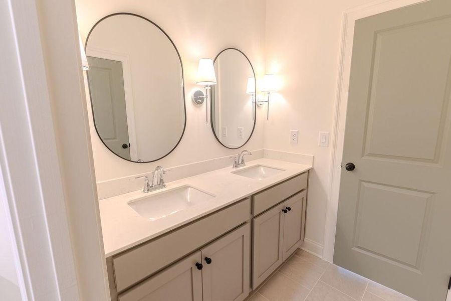 Furnished interior view inside a new home in , Hoschton (Image 39).