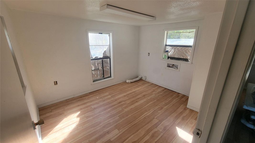 Spacious, unfurnished interior of a new home in , Vidor (Image 11). Spacious, unfurnished interior of a new home in , Vidor (Image 11).