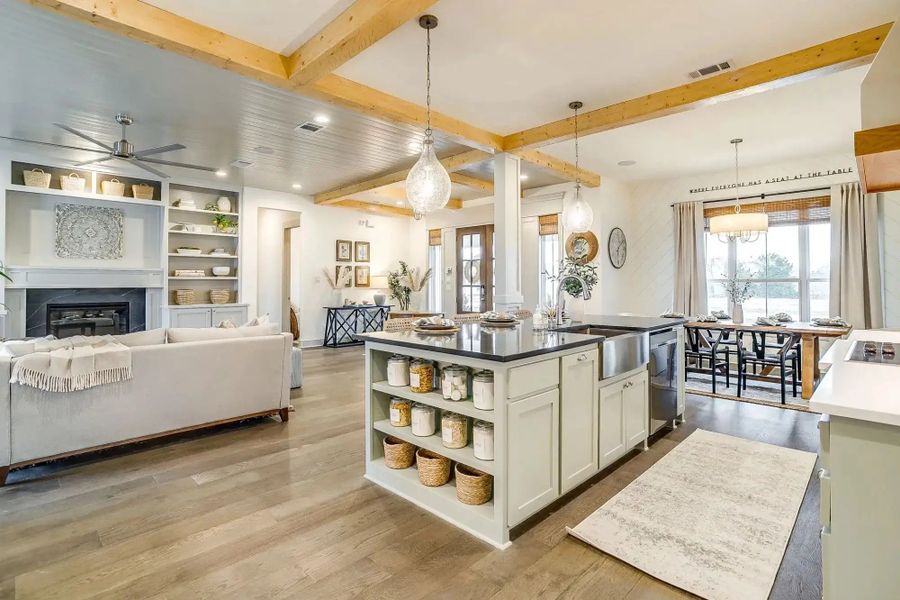 Representative furnished interior of a home built from the The Tiffany by Elmwood Custom Homes in Aledo Heights, Aledo (Image 23).