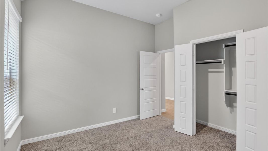 Representative unfurnished interior of a home built from the Legacy by D.R. Horton in Lakeview Pointe, Midlothian (Image 23).