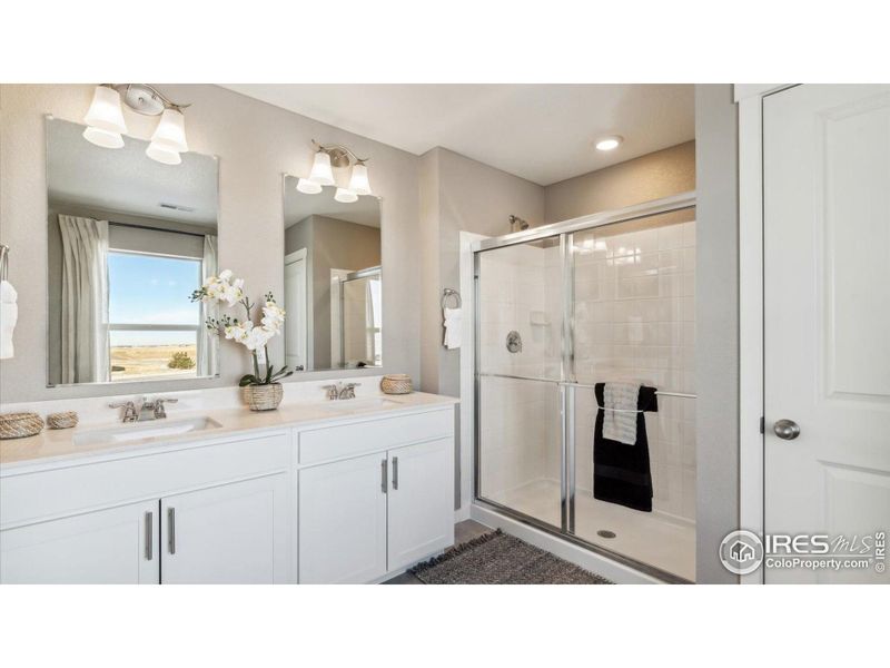 Furnished interior view inside a new home in Vista Meadows, Fort Lupton (Image 15).
