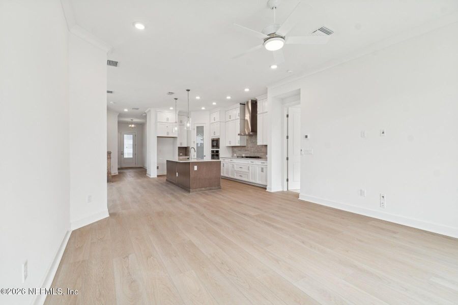 Spacious, unfurnished interior of a new home in Reflections 50' Front Load, Ponte Vedra (Image 15).