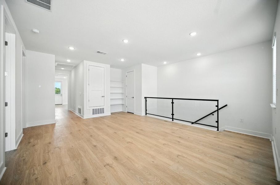 Image 21 of a home in Foxfield. Image 21 of a home in Foxfield.