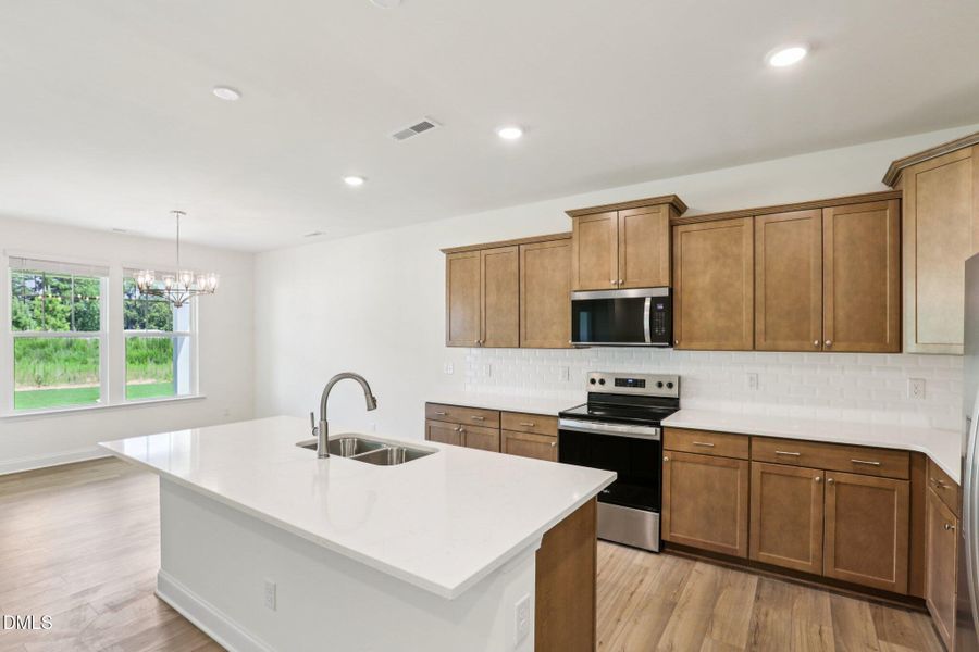 38-web-or-mls-805 Iris Stream Ct-S0807-0 38-web-or-mls-805 Iris Stream Ct-S0807-0