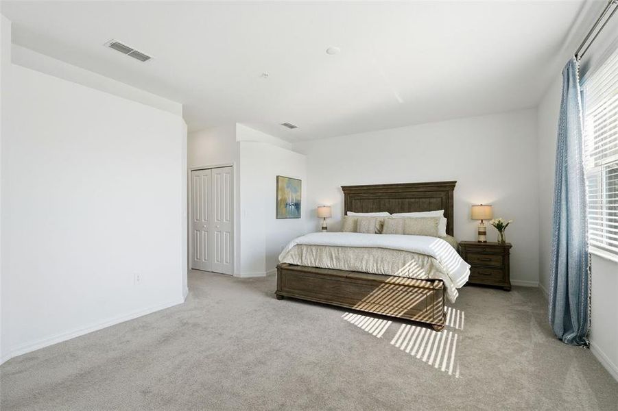 Furnished interior view inside a new home in , Venice (Image 26).