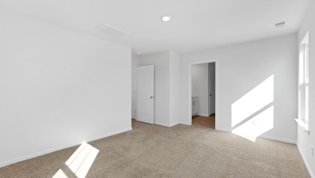 Representative unfurnished interior of a home built from the AISLE by D.R. Horton in Seneca Falls, Seneca (Image 23).