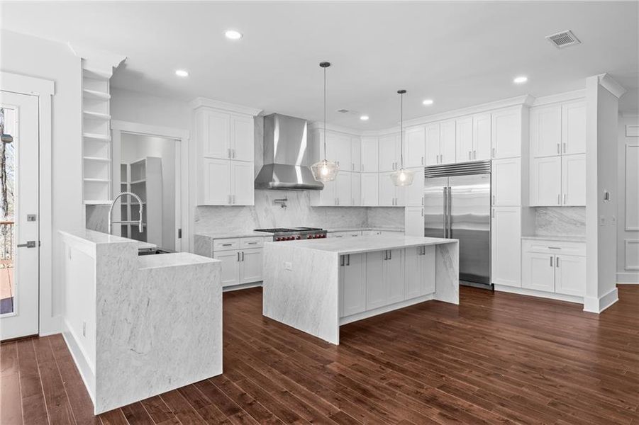 Furnished interior view inside a new home in , Alpharetta (Image 12).