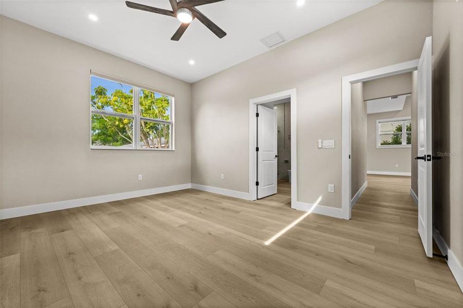 Spacious, unfurnished interior of a new home in , Sarasota (Image 36). Spacious, unfurnished interior of a new home in , Sarasota (Image 36).