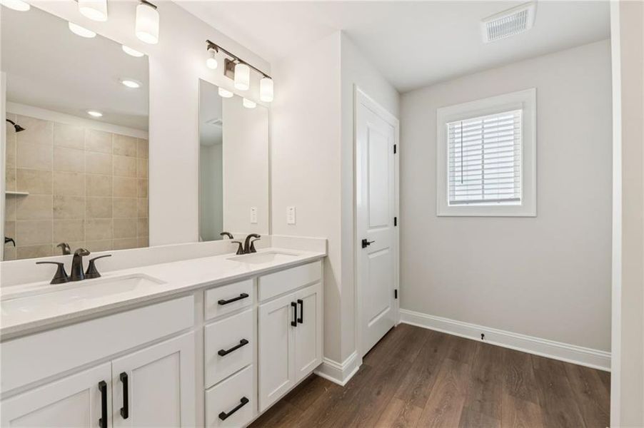 Furnished interior view inside a new home in River Pointe, Monroe (Image 17).