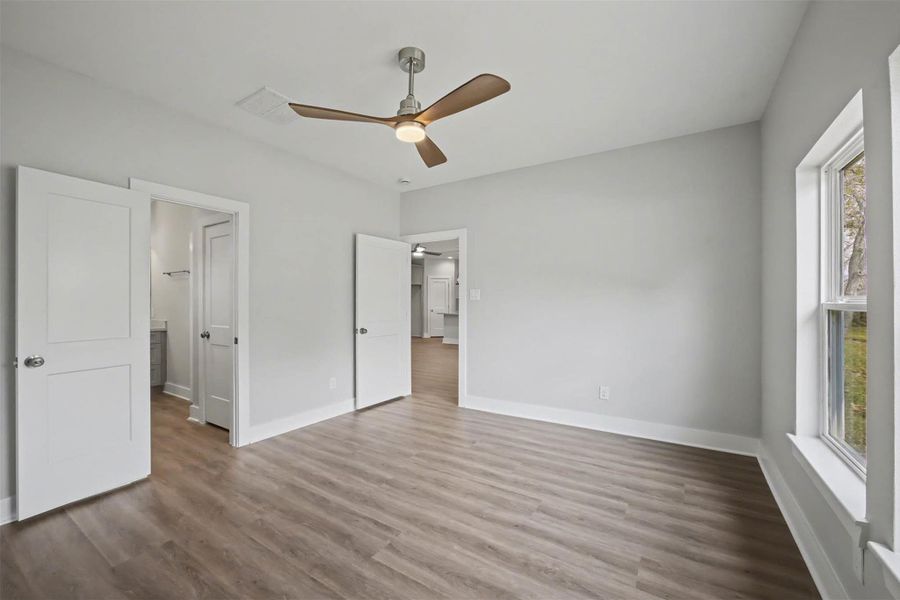 Spacious, unfurnished interior of a new home in , Dickinson (Image 32).