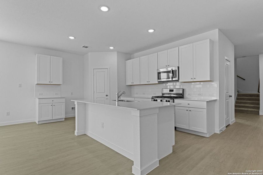 Furnished interior view inside a new home in Waterwheel: Coastline Collection, San Antonio (Image 9). Furnished interior view inside a new home in Waterwheel: Coastline Collection, San Antonio (Image 9).