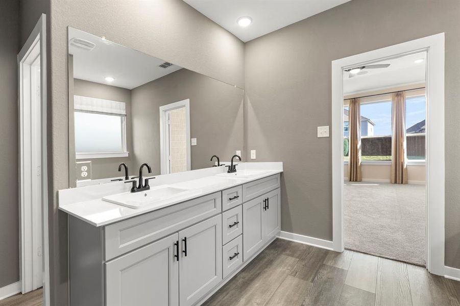 16. 1022 Watercourse - Bath (3) 16. 1022 Watercourse - Bath (3)