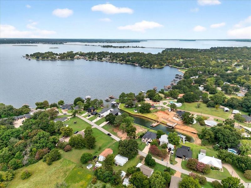 Image 5 of a home in . Image 5 of a home in .