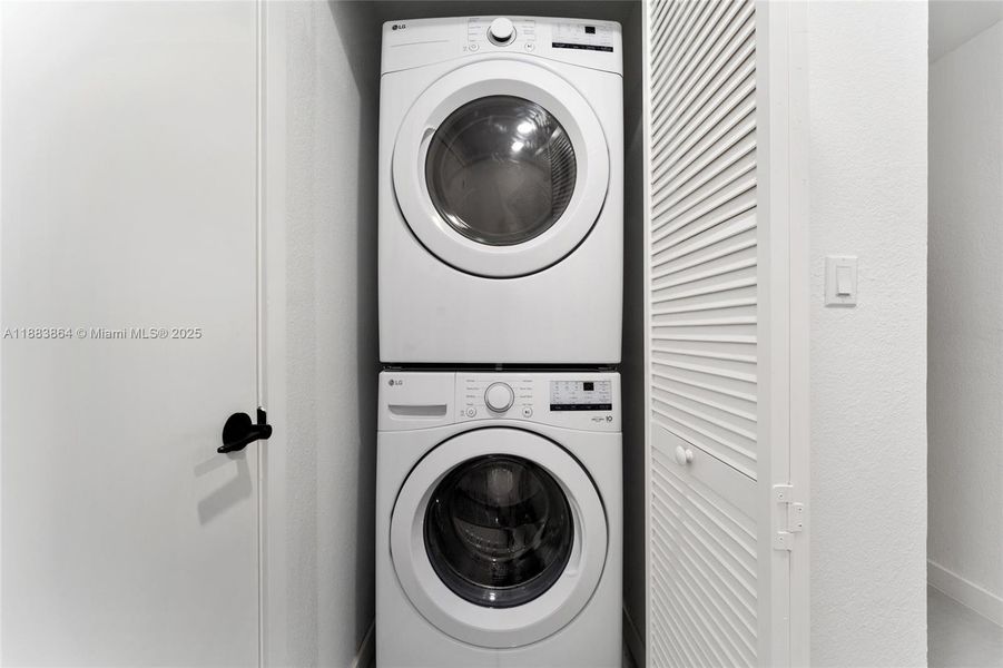 Close-up of interior finishes inside a home in , Homestead (Image 13).