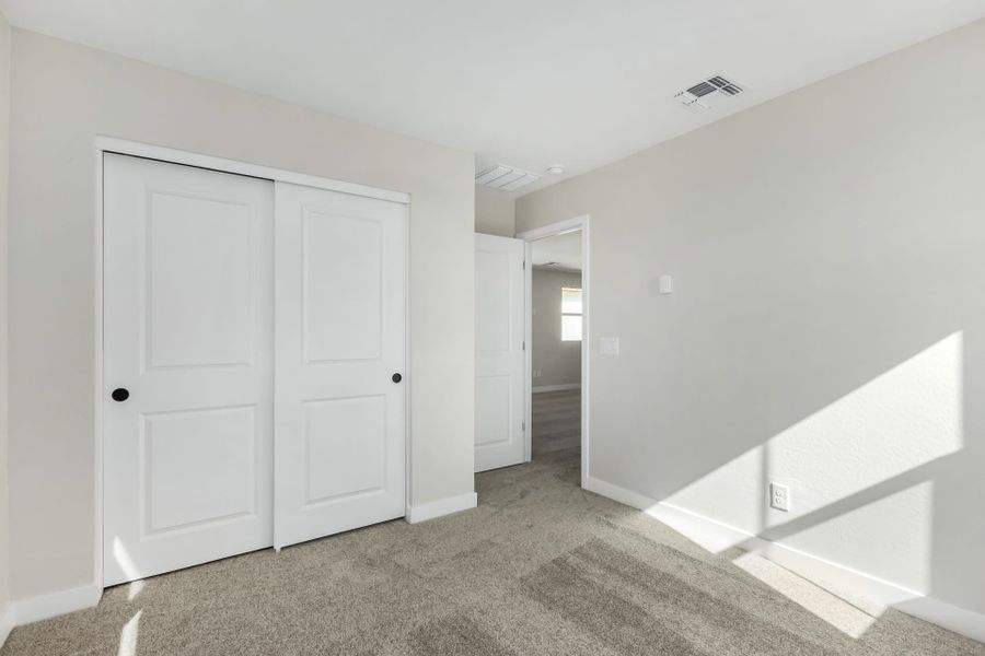 Spacious, unfurnished interior of a new home in Solvida at Estrella, Goodyear (Image 28).