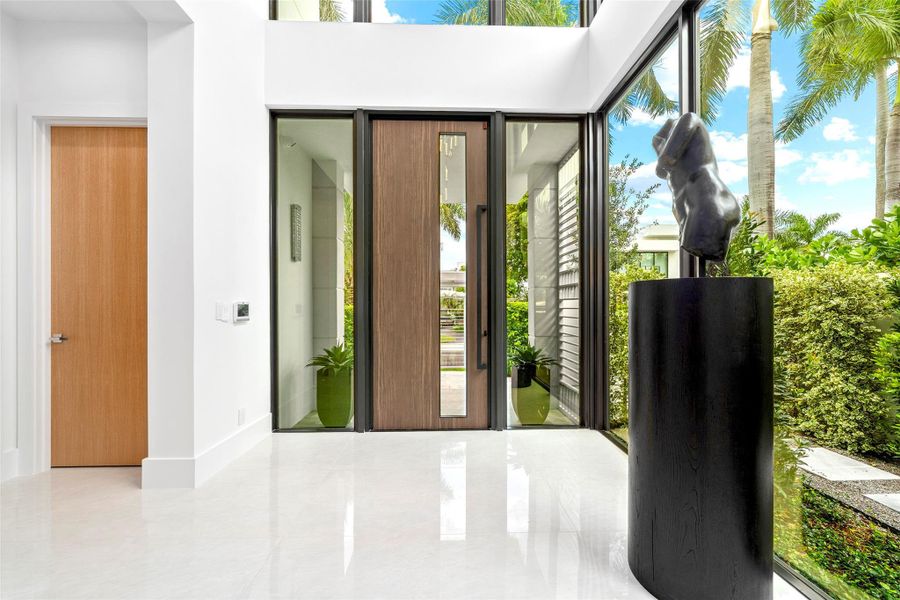 Furnished interior view inside a new home in , Fort Lauderdale (Image 65).