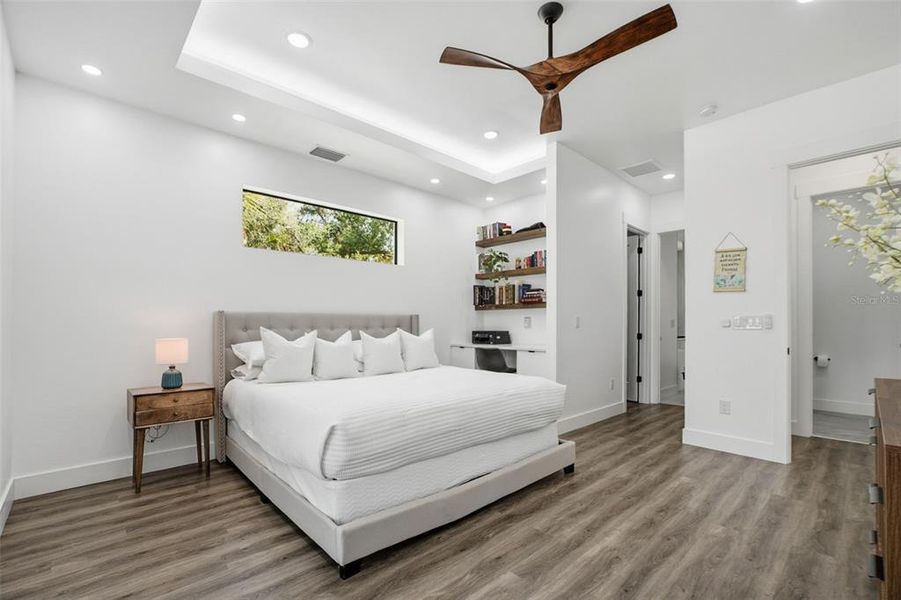Furnished interior view inside a new home in , Port Charlotte (Image 12).