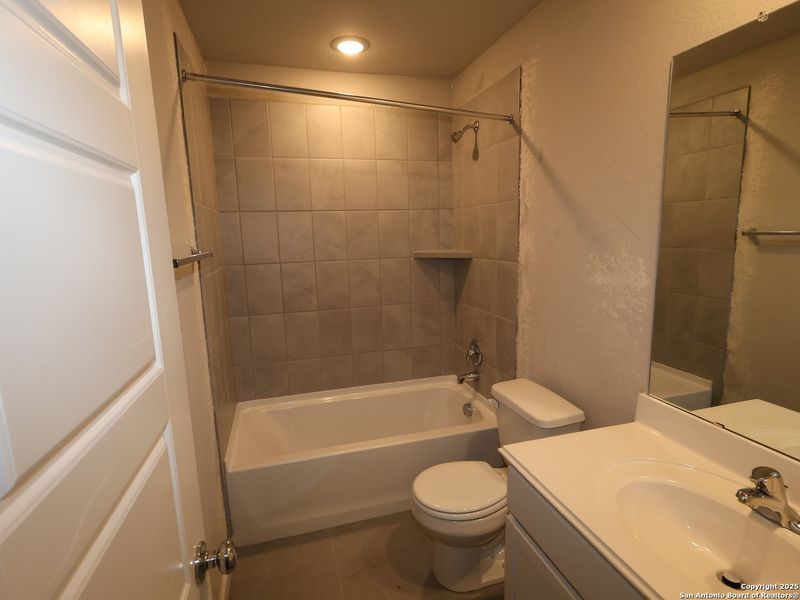 Furnished interior view inside a new home in Winding Brook, San Antonio (Image 5). Furnished interior view inside a new home in Winding Brook, San Antonio (Image 5).