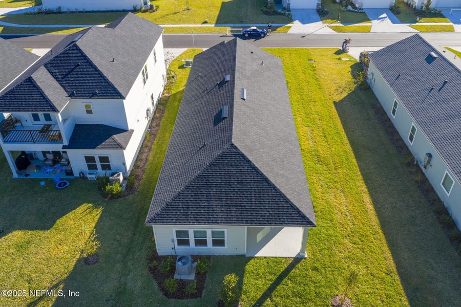 Image 43 of a home in Beacon Lake.
