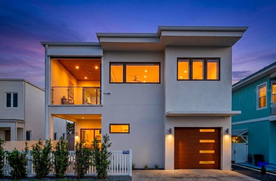 Exterior details and patio area of a home in , New Smyrna Beach (Image 3).