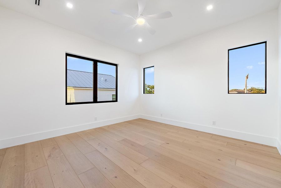 Spacious, unfurnished interior of a new home in , West Palm Beach (Image 37). Spacious, unfurnished interior of a new home in , West Palm Beach (Image 37).