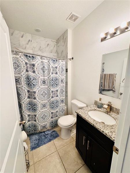 Furnished interior view inside a new home in , Ocala (Image 6).