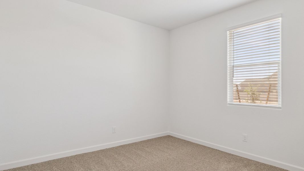 Spacious, unfurnished interior of a new home in Carlton Commons, Casa Grande (Image 21).